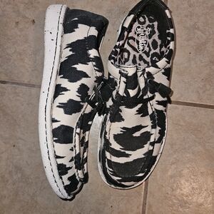 Justin cow print slip on (Size 9)